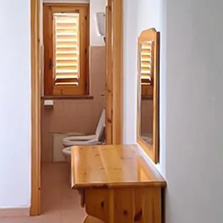 2 Bedroom Lovely In * Ricadi